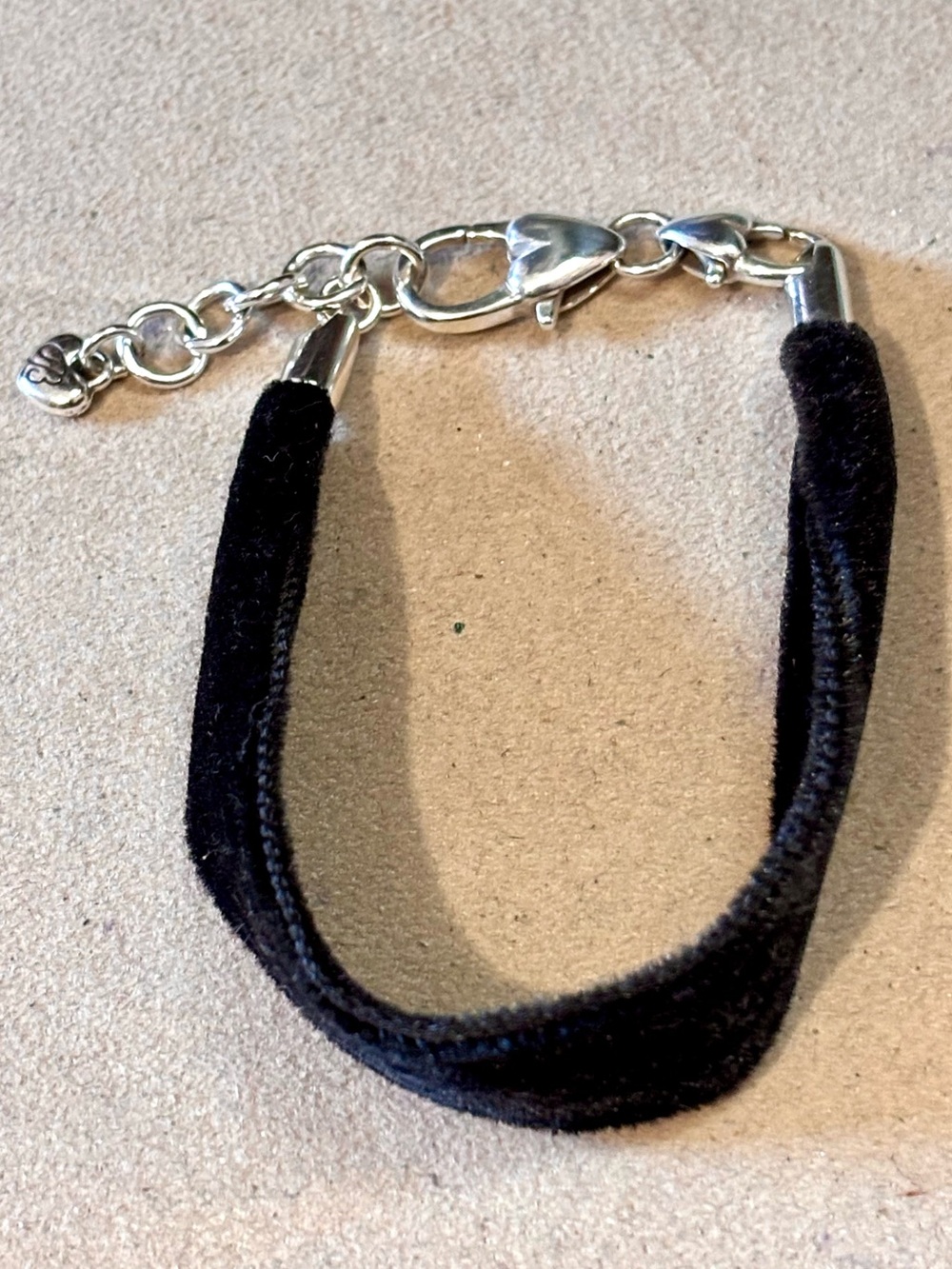 Brighton Scarlett bracelet Fits beads & charms Black velvet Silver clasp Retired